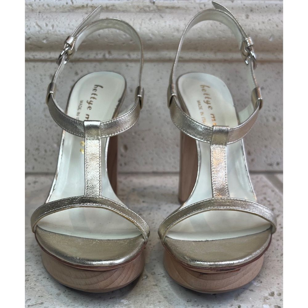 Bettye Muller Gold Leather T-Strap Wooden Platform Sandals Size EU 37 US 6.5 - Picture 1 of 14